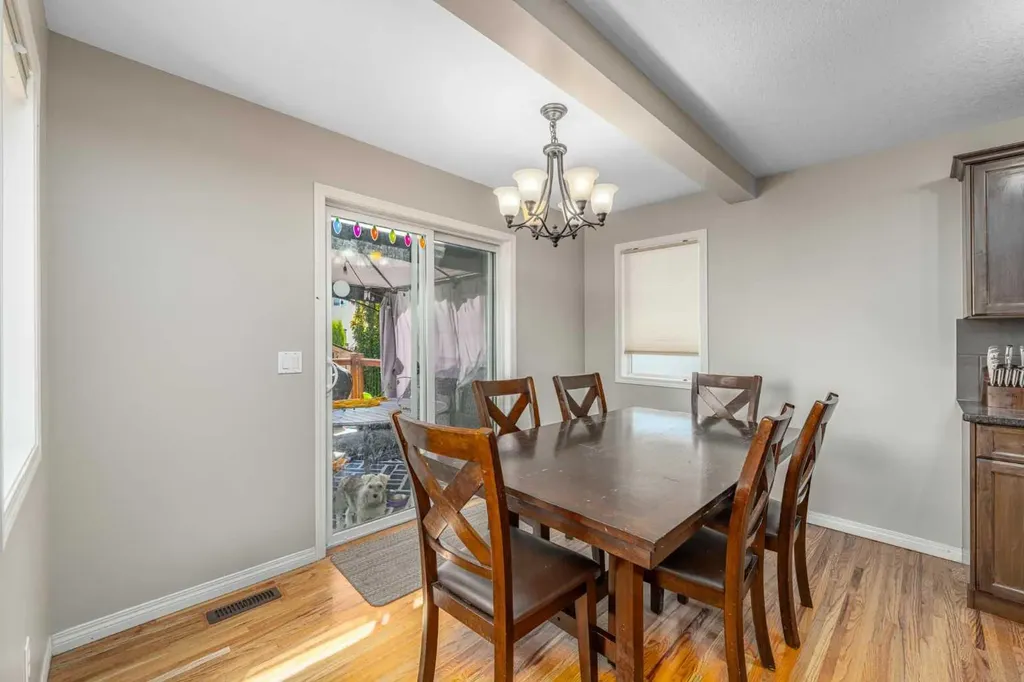 578 Luxstone Landing SW Airdrie AB T4B 0C7