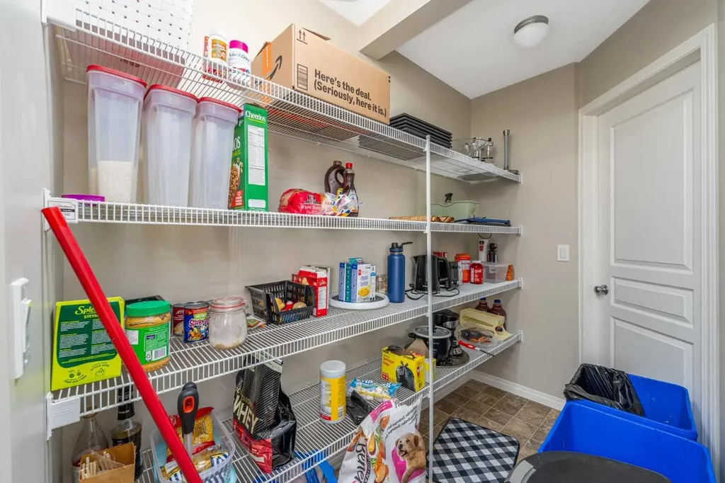 578 Luxstone Landing SW Airdrie AB T4B 0C7