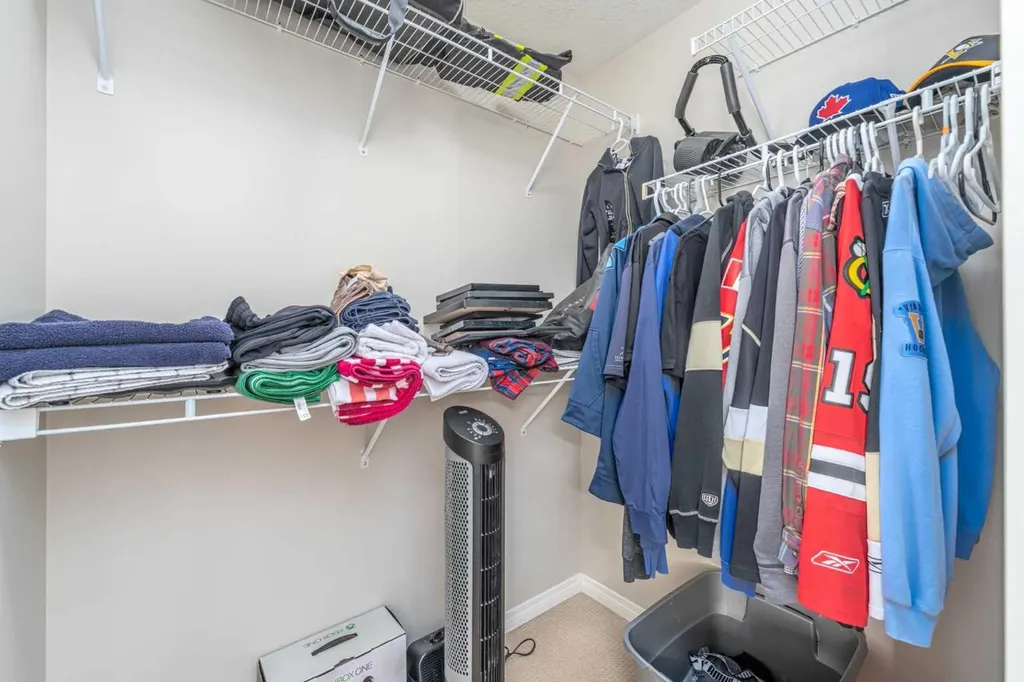 578 Luxstone Landing SW Airdrie AB T4B 0C7