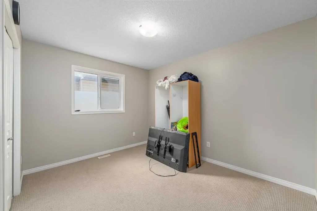 578 Luxstone Landing SW Airdrie AB T4B 0C7