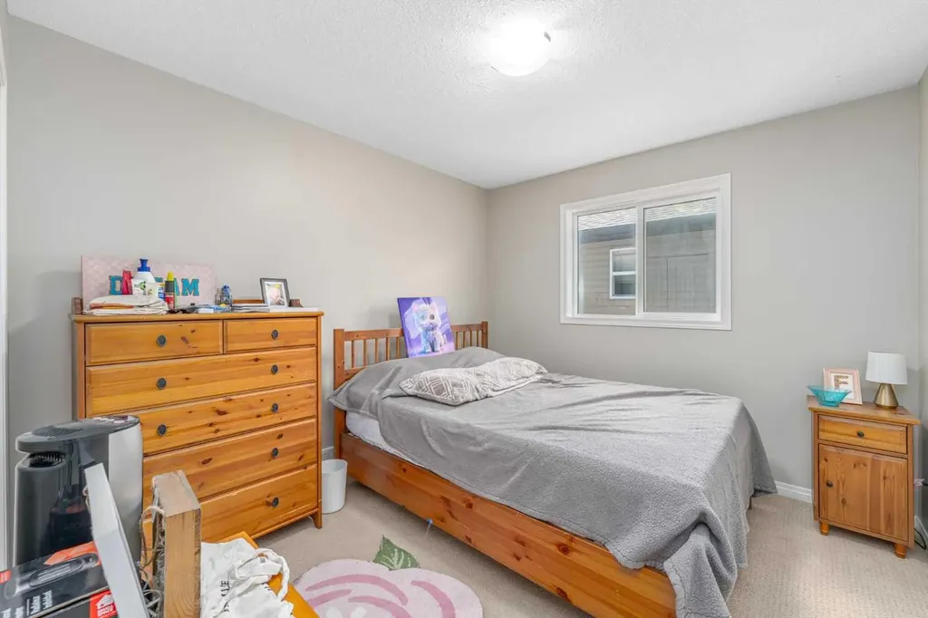 578 Luxstone Landing SW Airdrie AB T4B 0C7