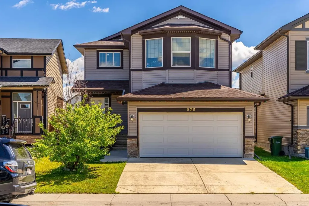 578 Luxstone Landing SW Airdrie AB T4B 0C7