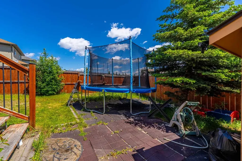 578 Luxstone Landing SW Airdrie AB T4B 0C7