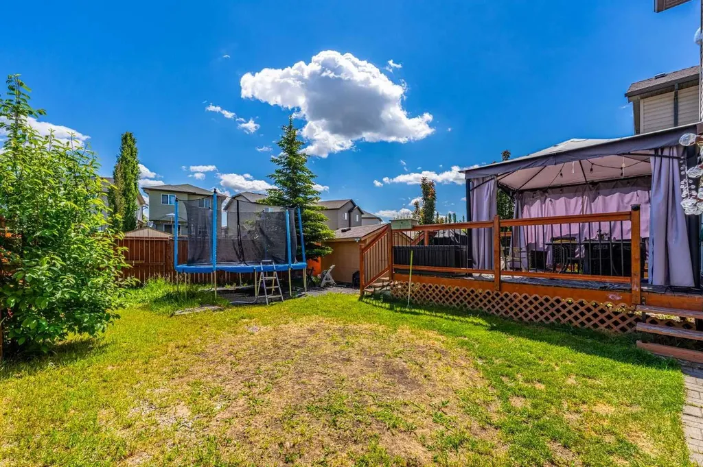 578 Luxstone Landing SW Airdrie AB T4B 0C7