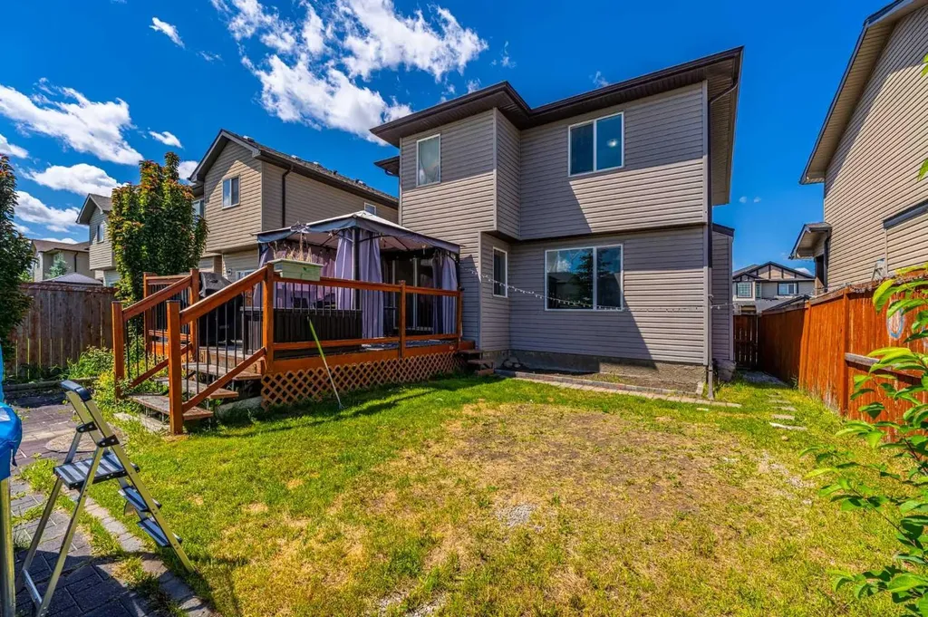 578 Luxstone Landing SW Airdrie AB T4B 0C7