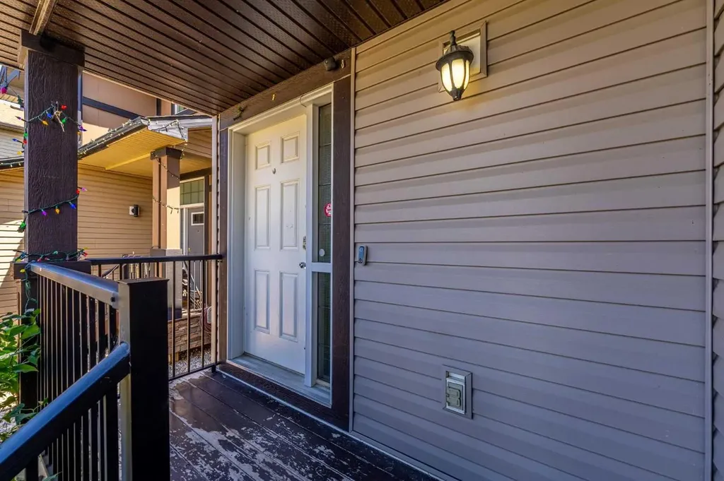 578 Luxstone Landing SW Airdrie AB T4B 0C7
