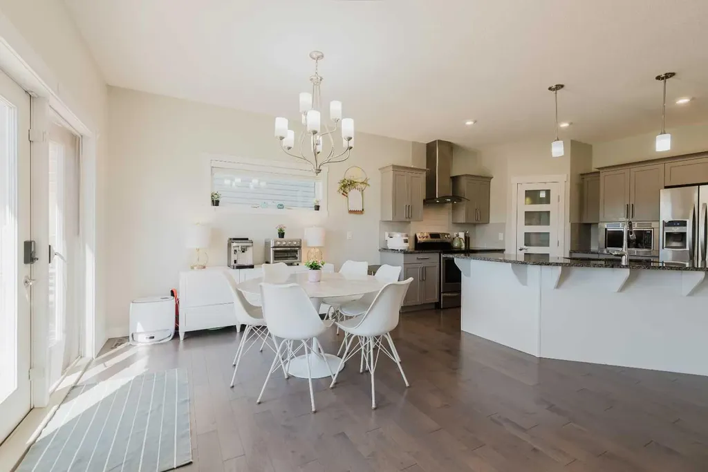 8805 85a Avenue Grande Prairie AB T8X0R4