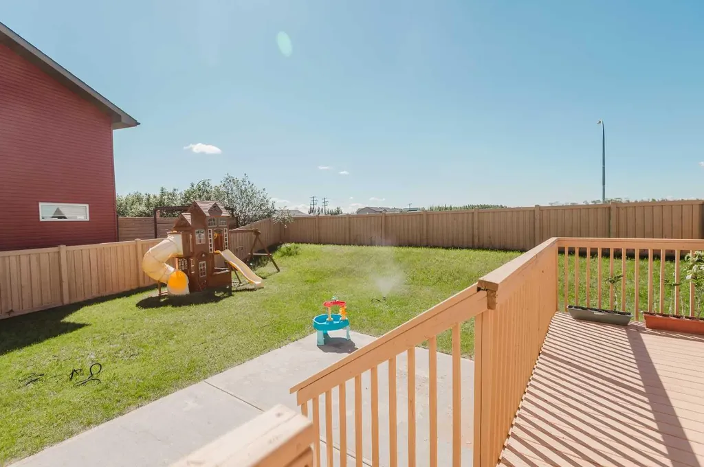8805 85a Avenue Grande Prairie AB T8X0R4