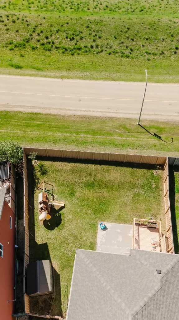 8805 85a Avenue Grande Prairie AB T8X0R4