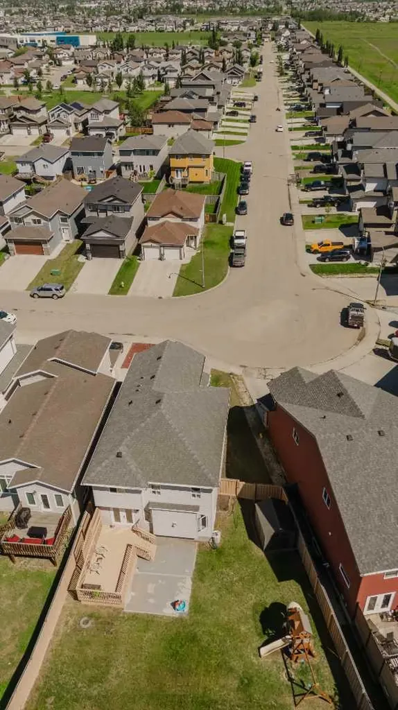 8805 85a Avenue Grande Prairie AB T8X0R4