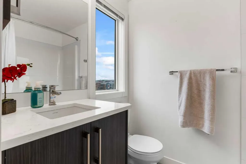 8 Sage Hill Terrace NW Calgary AB T3R0W5