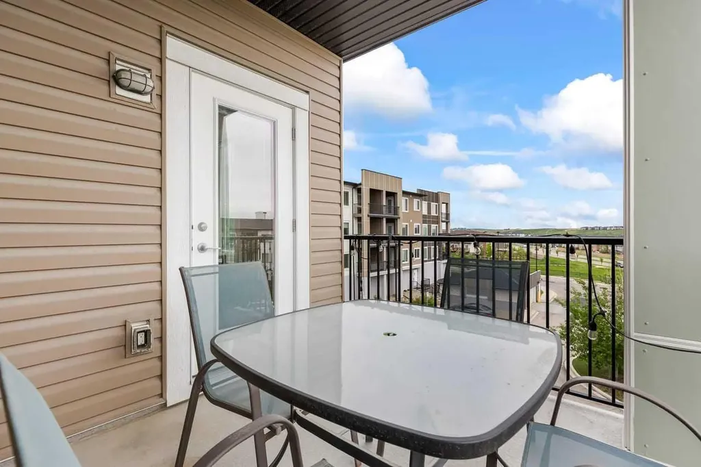 8 Sage Hill Terrace NW Calgary AB T3R0W5