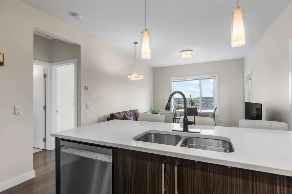 8 Sage Hill Terrace NW Calgary AB T3R0W5