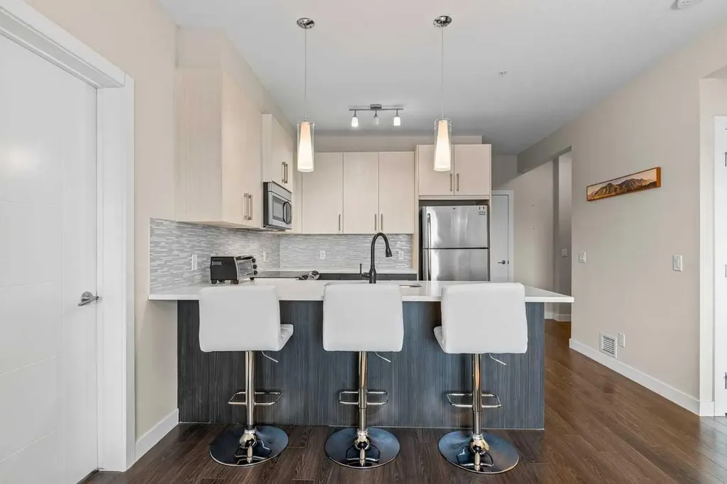 8 Sage Hill Terrace NW Calgary AB T3R0W5