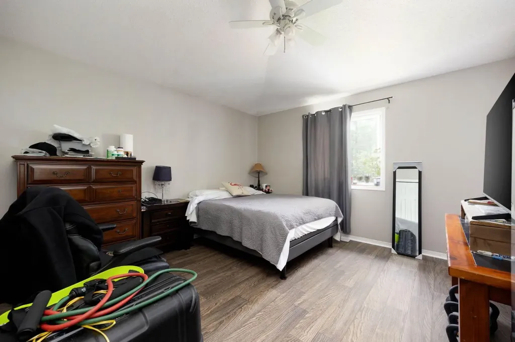 227 Warren Road Fort Mcmurray AB T9H 5J9