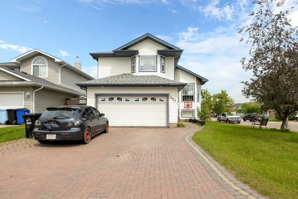 227 Warren Road Fort Mcmurray AB T9H 5J9