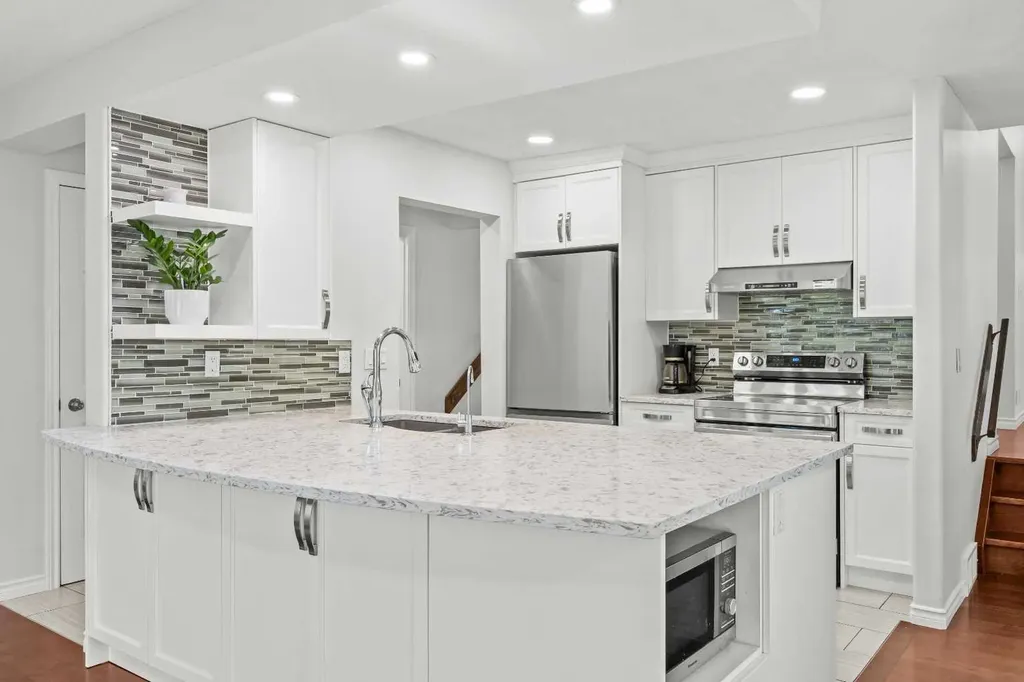 151 Ranchview Place NW Calgary AB T3G 1H7