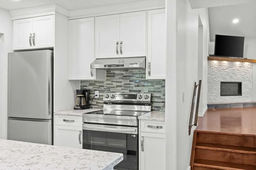 151 Ranchview Place NW Calgary AB T3G 1H7