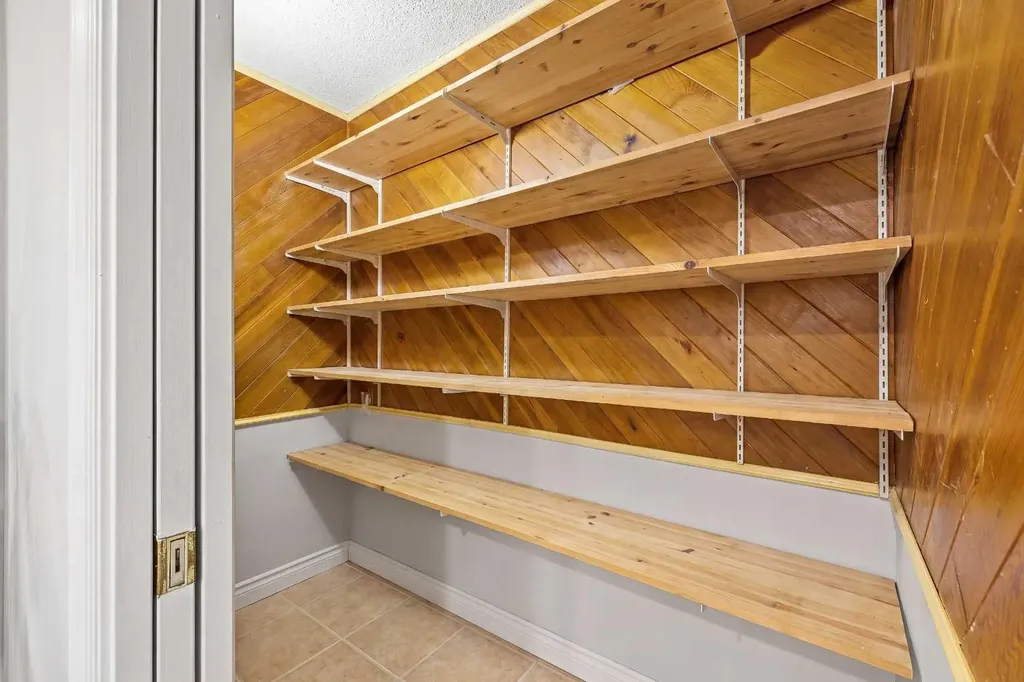 151 Ranchview Place NW Calgary AB T3G 1H7