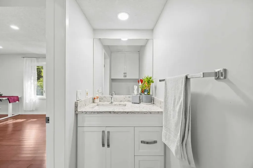 151 Ranchview Place NW Calgary AB T3G 1H7