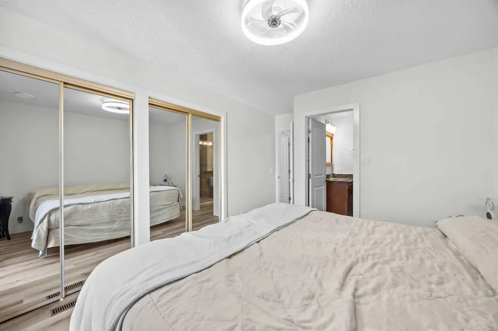 151 Ranchview Place NW Calgary AB T3G 1H7