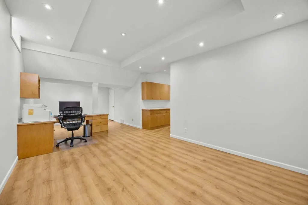 151 Ranchview Place NW Calgary AB T3G 1H7