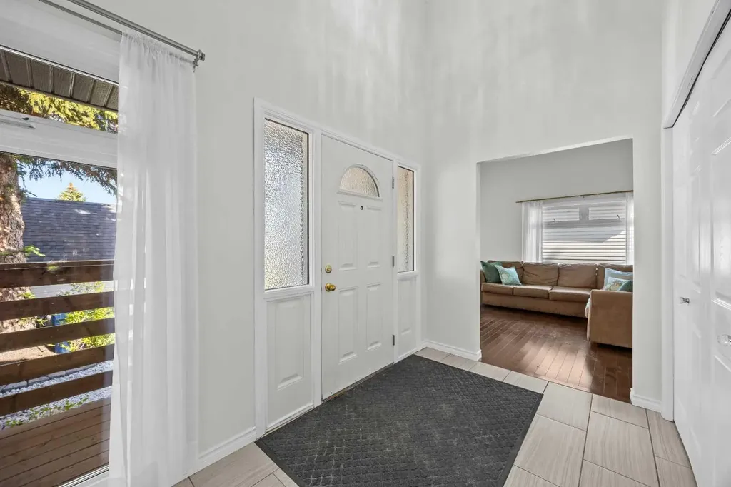 151 Ranchview Place NW Calgary AB T3G 1H7