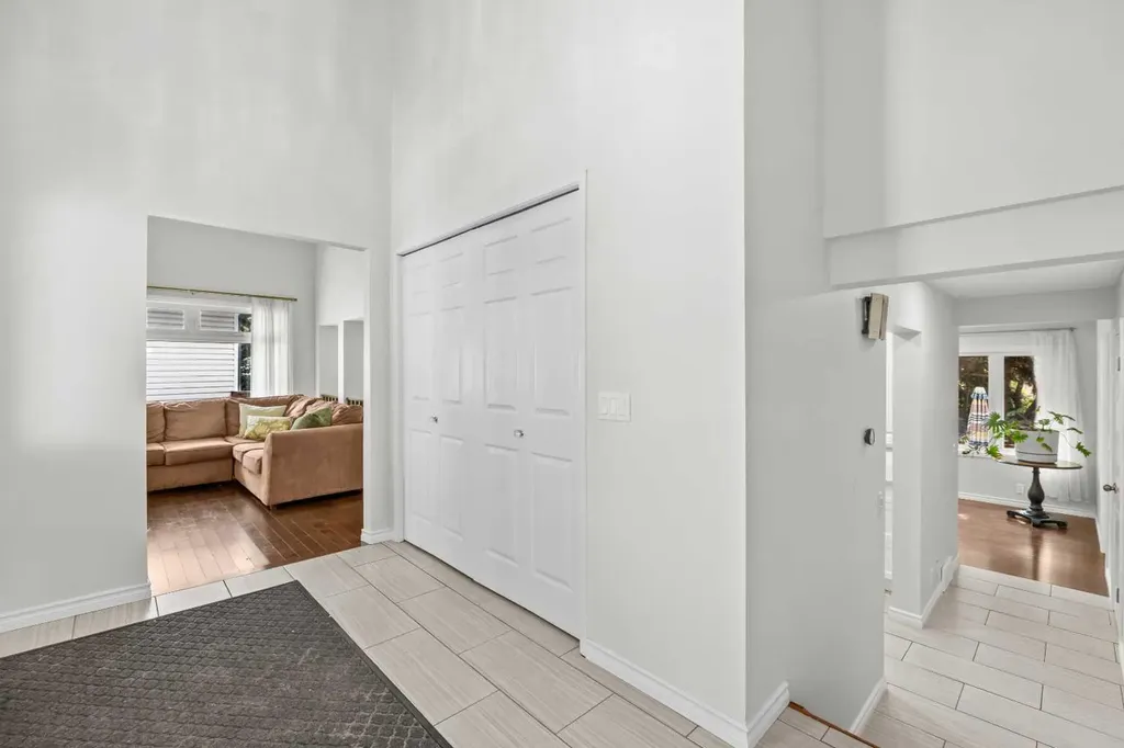 151 Ranchview Place NW Calgary AB T3G 1H7