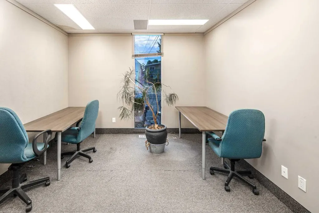 625 14 Street NW Calgary AB T2N 2A1