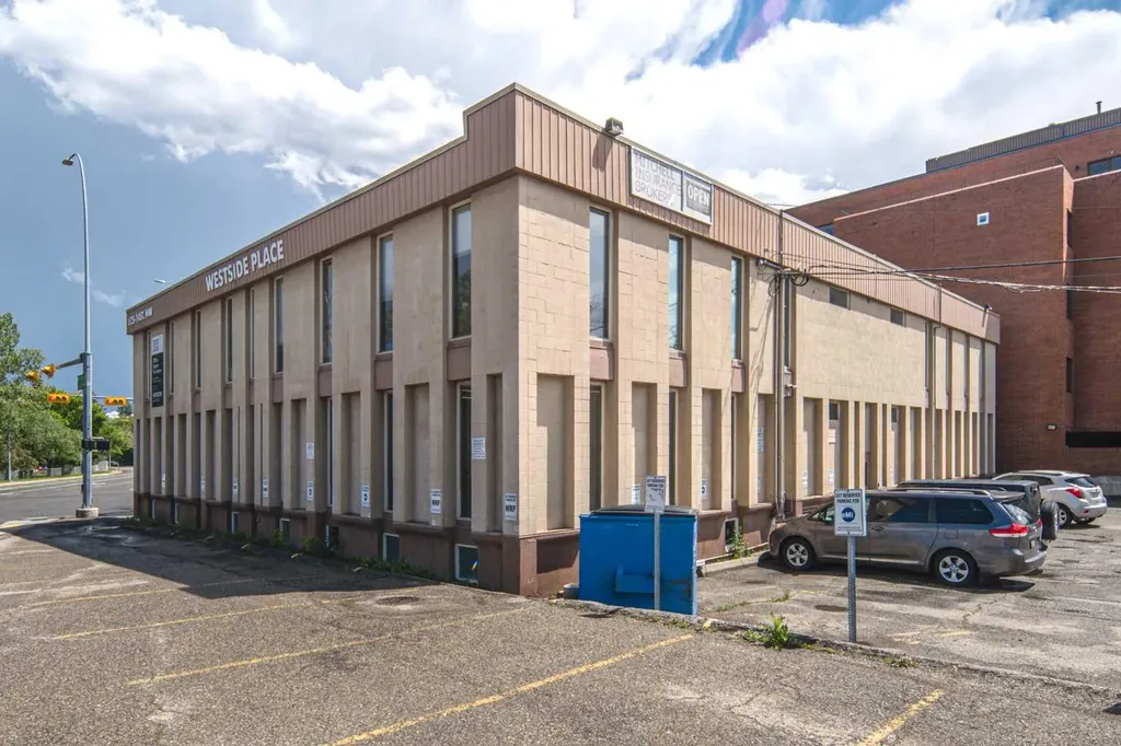 625 14 Street NW Calgary AB T2N 2A1