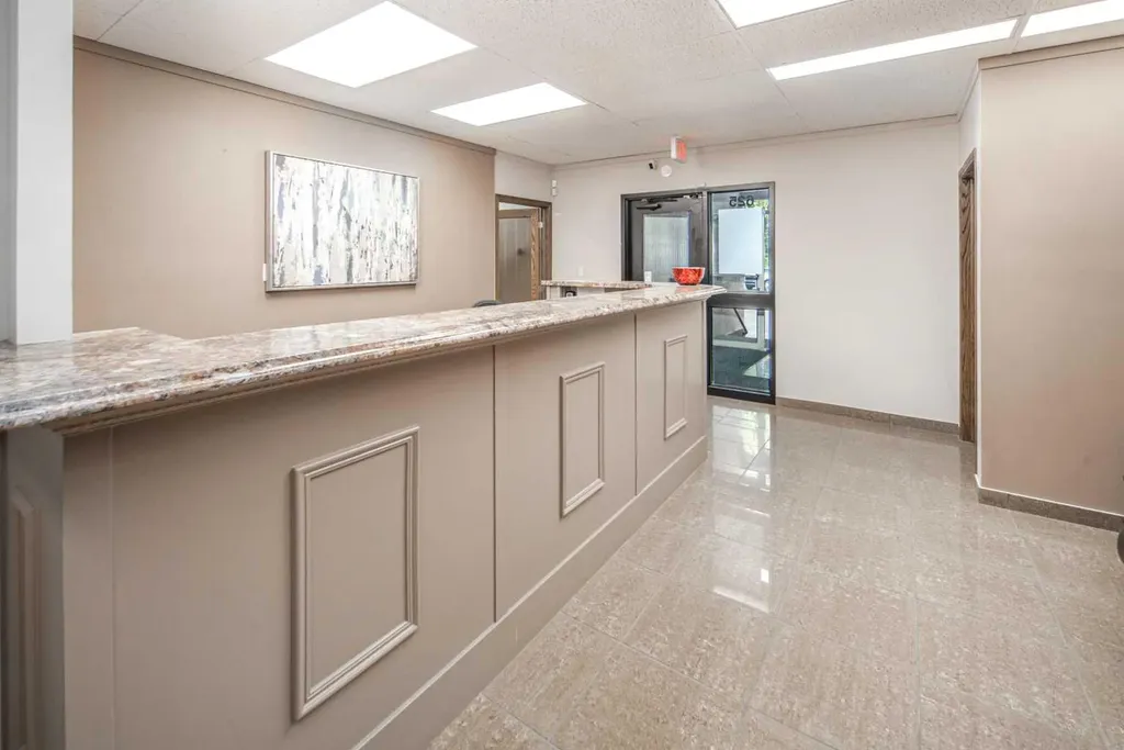 625 14 Street NW Calgary AB T2N 2A1