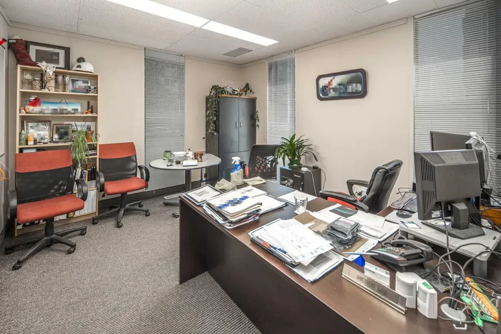 625 14 Street NW Calgary AB T2N 2A1