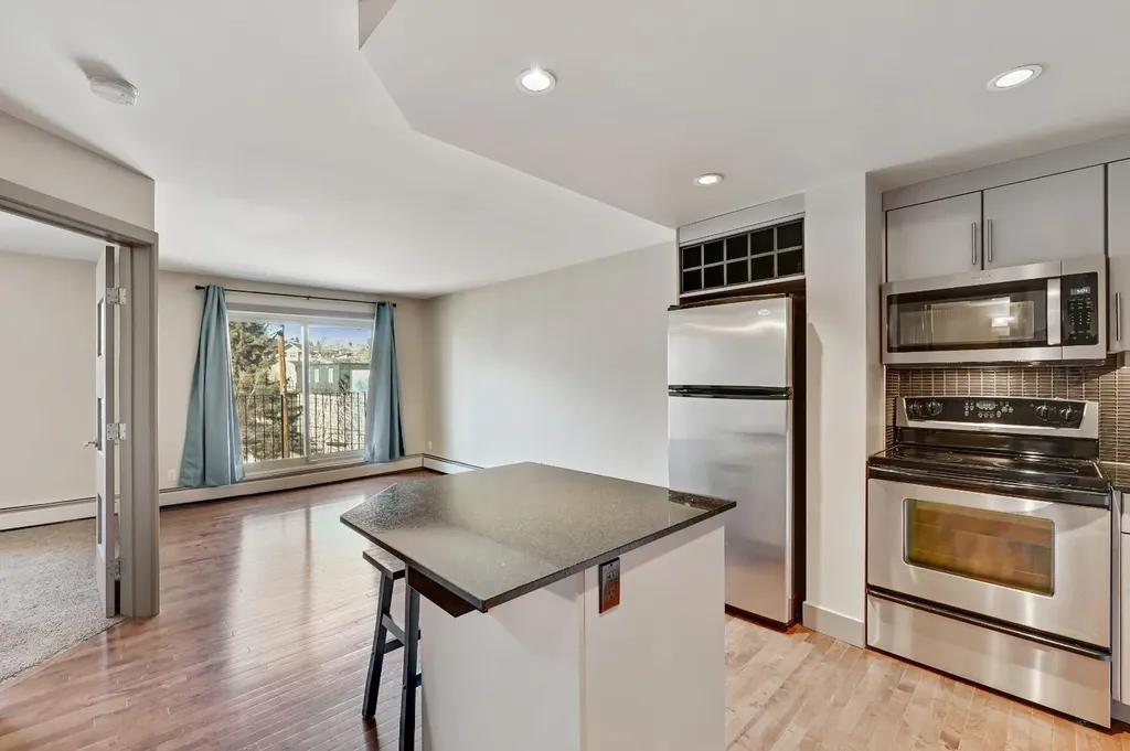410 1 Avenue NE Calgary AB T2E 0B4