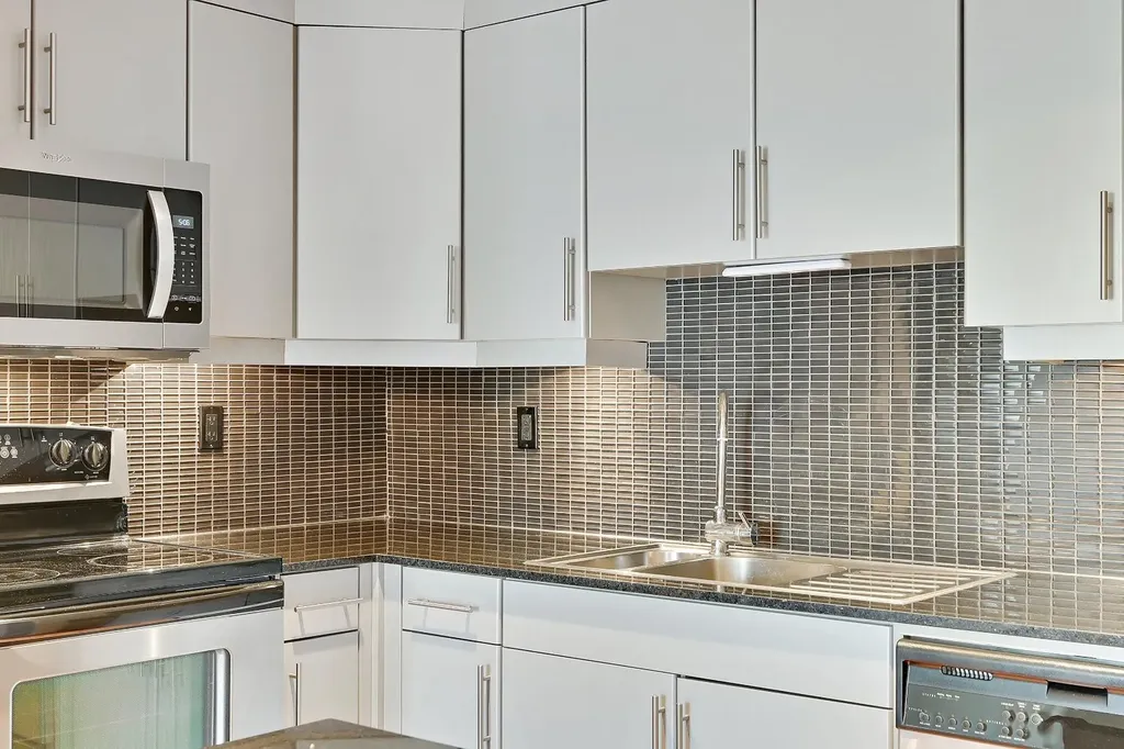 410 1 Avenue NE Calgary AB T2E 0B4