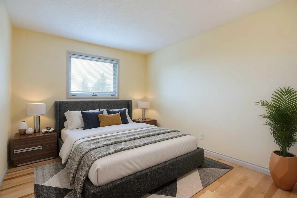 561 Woodbine Boulevard SW Calgary AB T2W 4P5