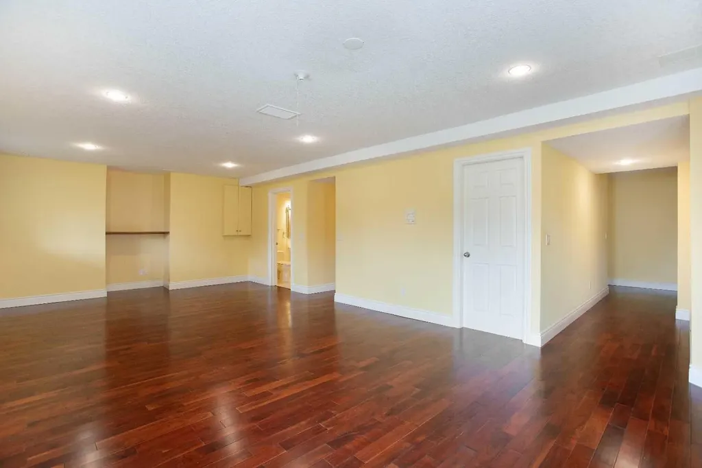561 Woodbine Boulevard SW Calgary AB T2W 4P5