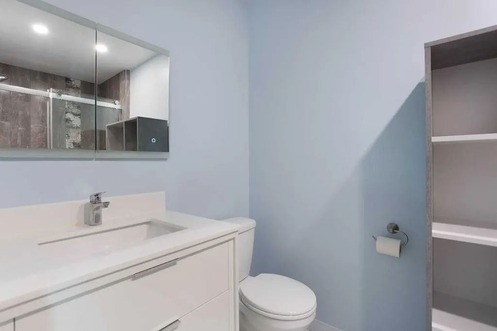 3627 Cedarille Drive SW Calgary AB T2W 3J5