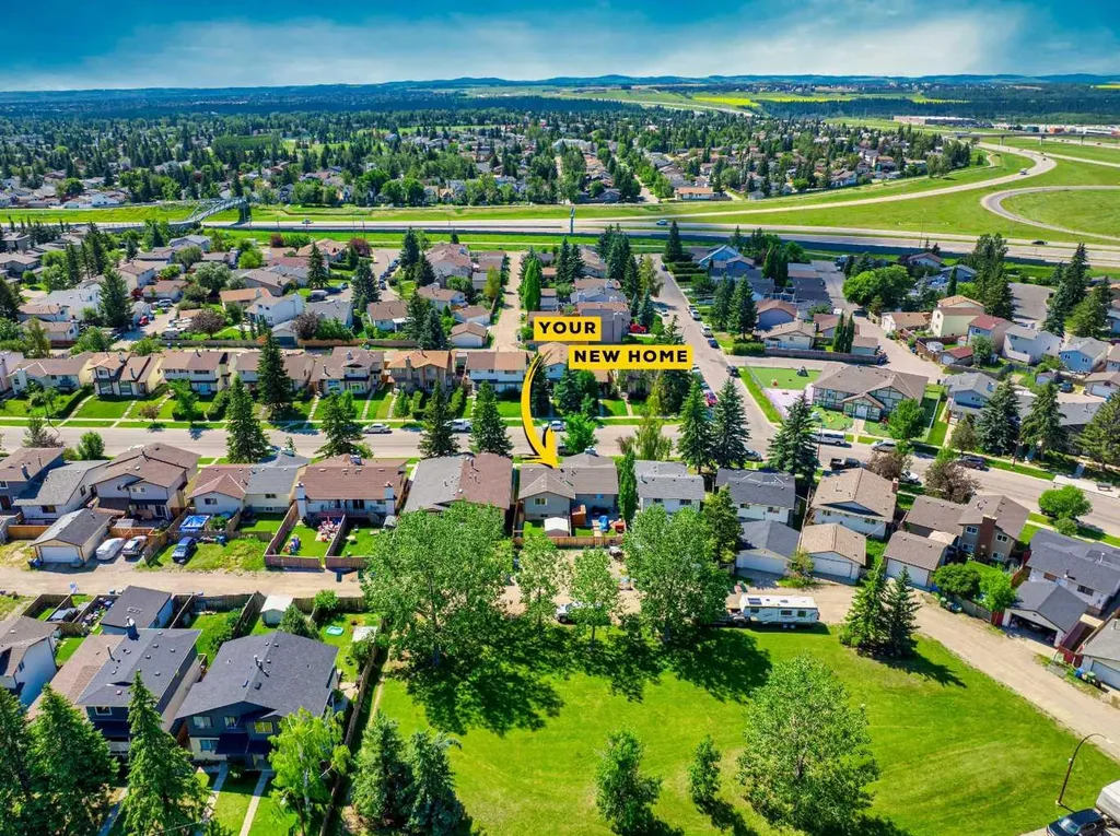 3627 Cedarille Drive SW Calgary AB T2W 3J5