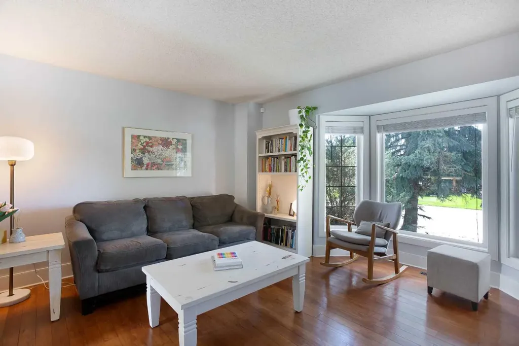 56 Deersaxon Circle SE Calgary AB T2J 6R5