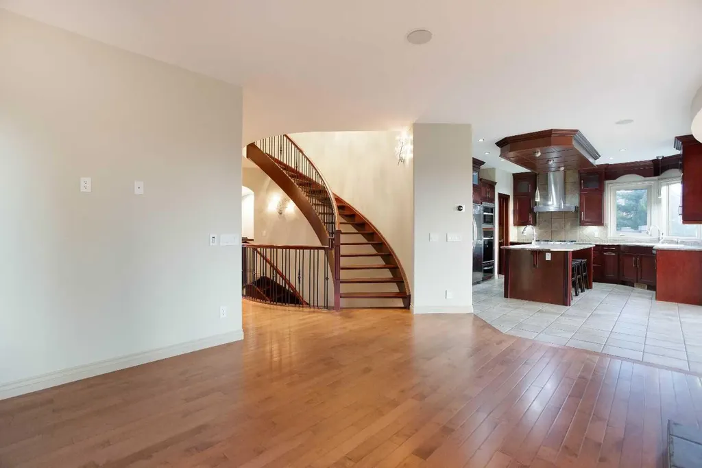 135 Coopers Hill SW Airdrie AB T4B 3B8
