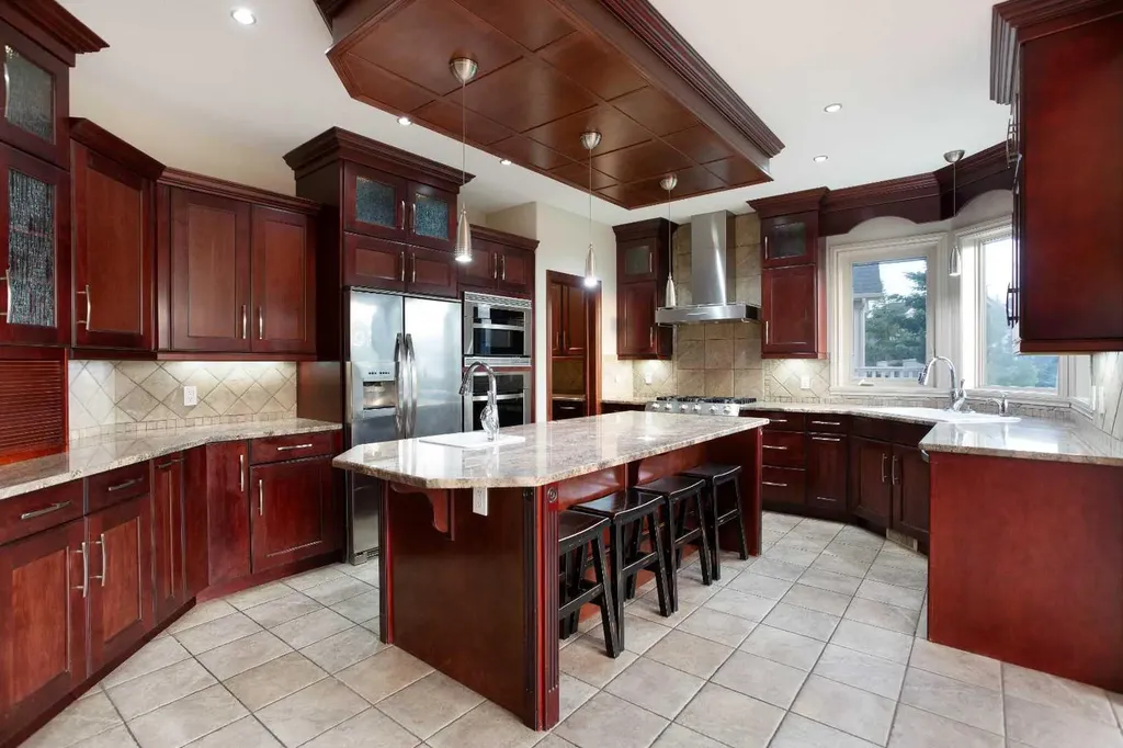 135 Coopers Hill SW Airdrie AB T4B 3B8