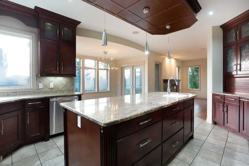 135 Coopers Hill SW Airdrie AB T4B 3B8
