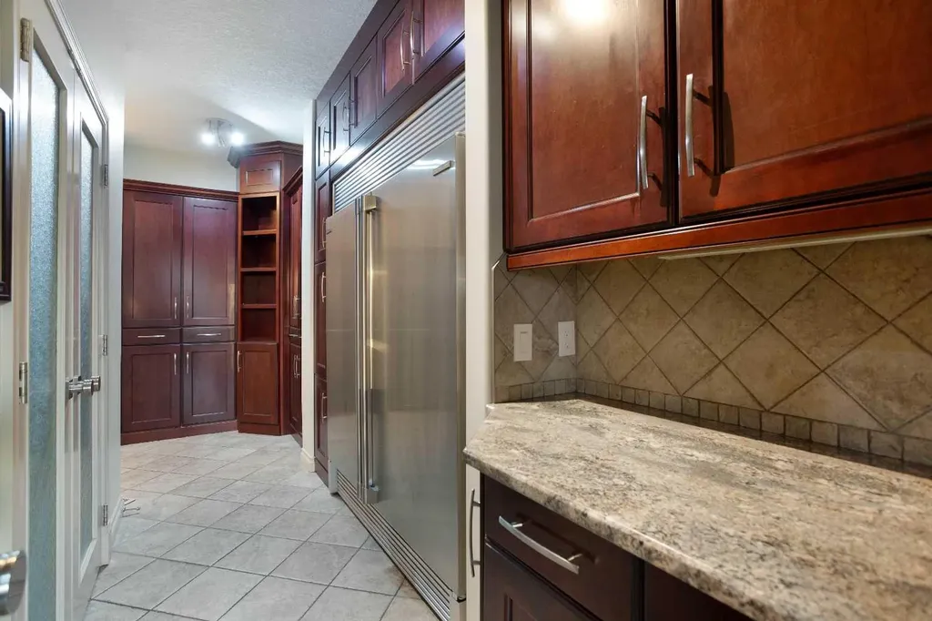 135 Coopers Hill SW Airdrie AB T4B 3B8