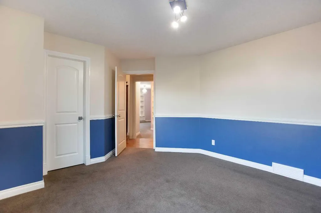 135 Coopers Hill SW Airdrie AB T4B 3B8
