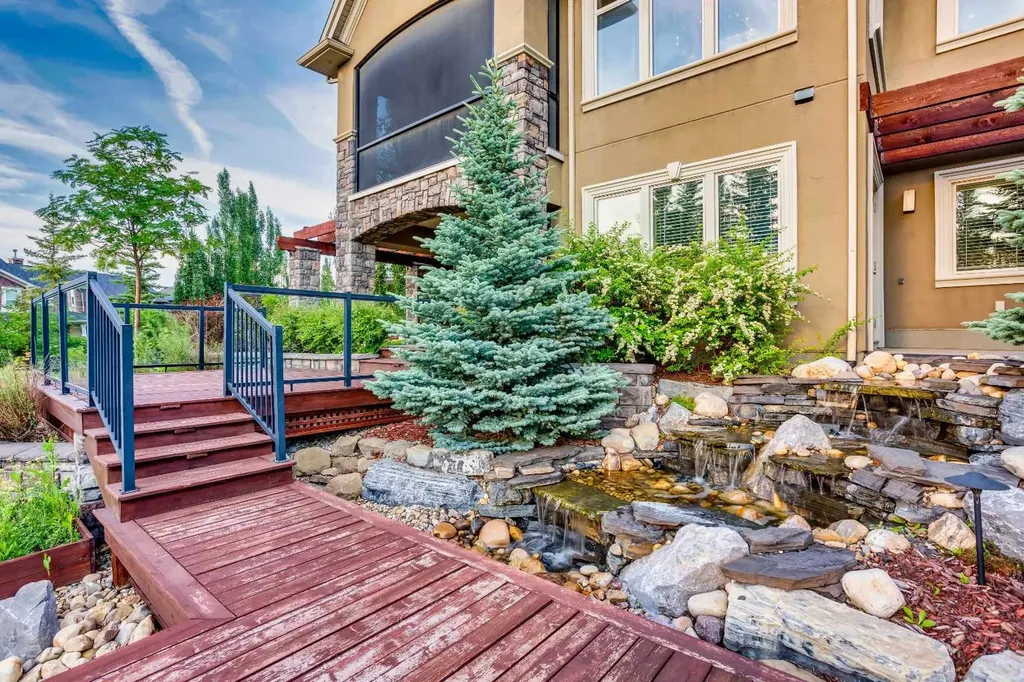 135 Coopers Hill SW Airdrie AB T4B 3B8