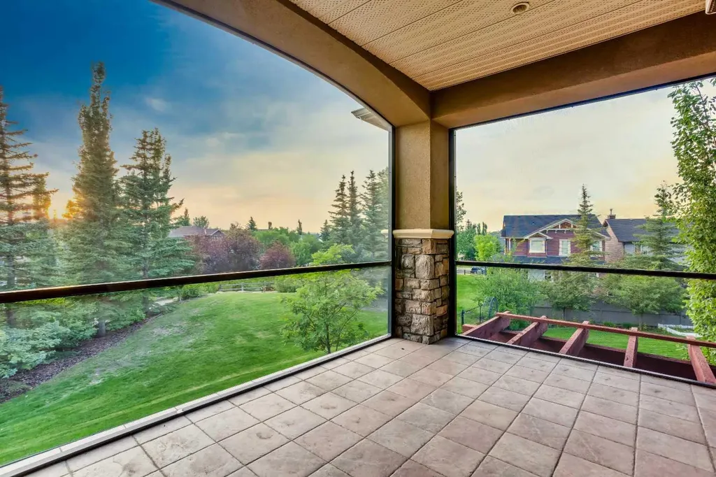 135 Coopers Hill SW Airdrie AB T4B 3B8