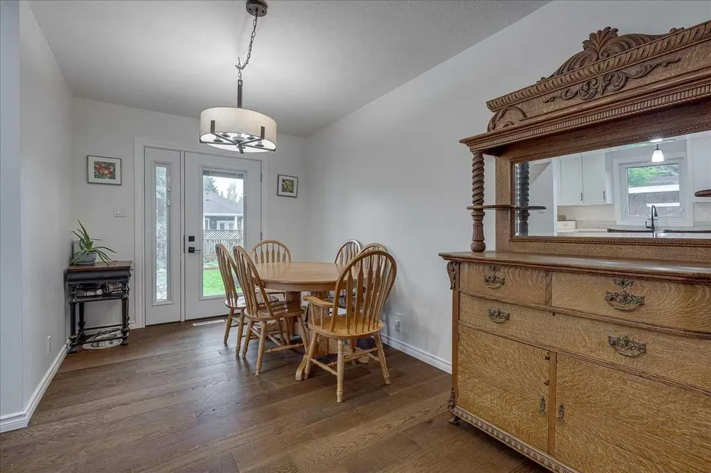 109 Selkirk Boulevard Red Deer AB T4N 0G8