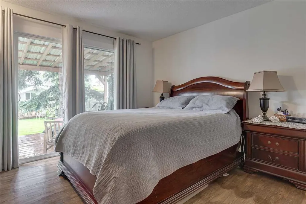 109 Selkirk Boulevard Red Deer AB T4N 0G8