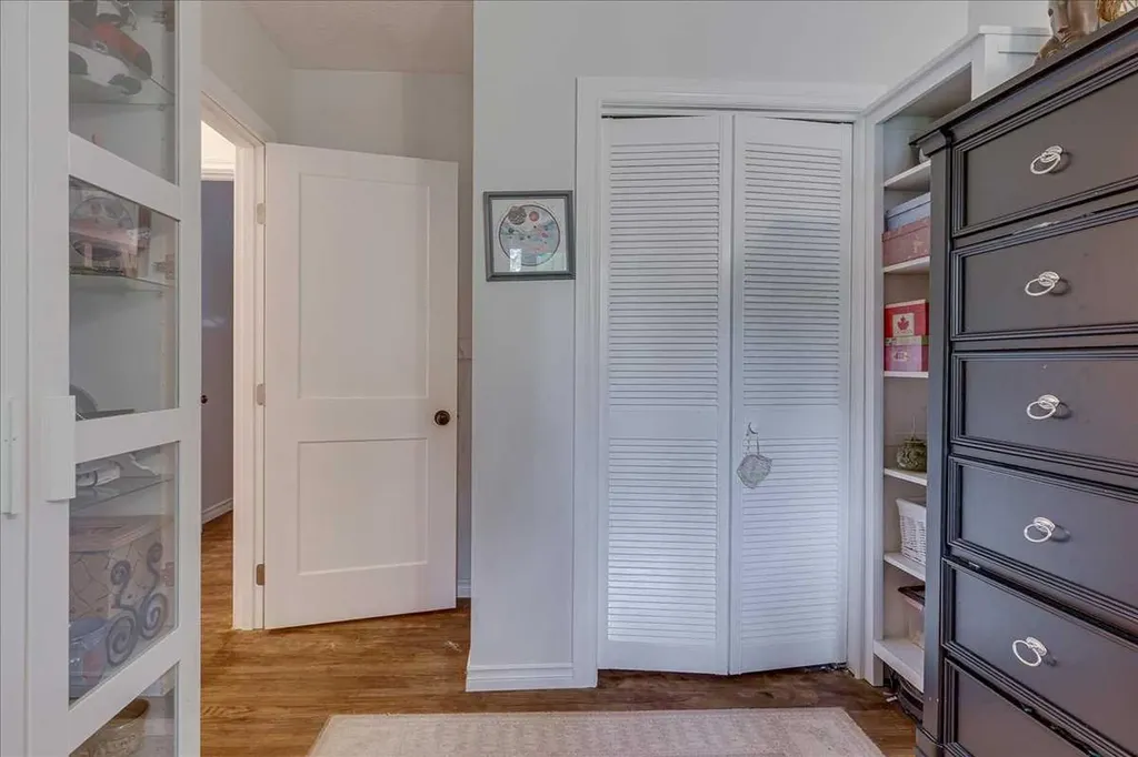 109 Selkirk Boulevard Red Deer AB T4N 0G8