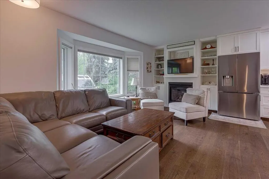 109 Selkirk Boulevard Red Deer AB T4N 0G8